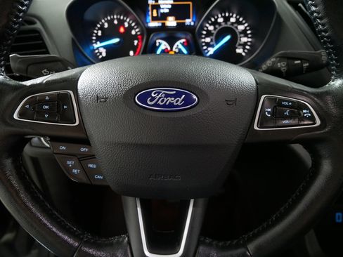 Used 2019 Ford Escape SEL AWD/4WD image 25