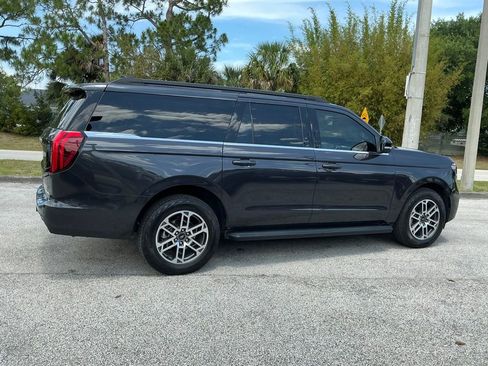 Certified 2025 Ford Expedition Max Active AWD/4WD image 4
