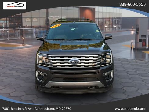 Used 2018 Ford Expedition Limited w/ Equipment Group 301A AWD/4WD image 7