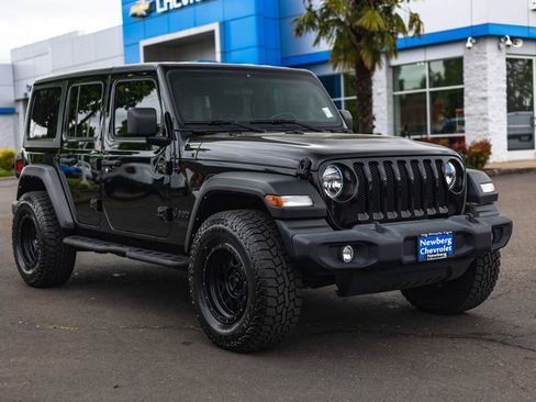 Used 2021 Jeep Wrangler Unlimited Sport AWD/4WD image 8