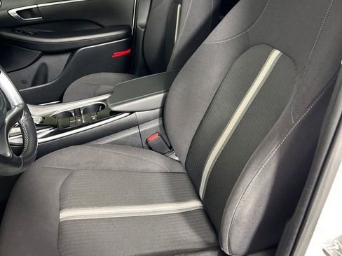 Certified 2023 Hyundai Sonata SEL w/ Convenience Package image 12