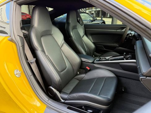 Used 2022 Porsche 911 Carrera RWD image 46