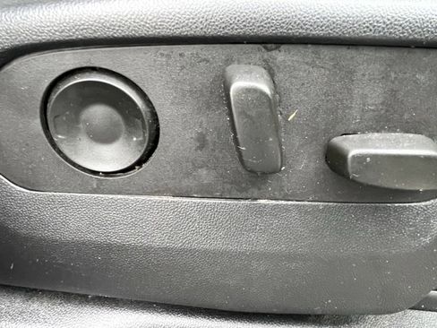 Used 2023 Chevrolet Suburban LS image 14