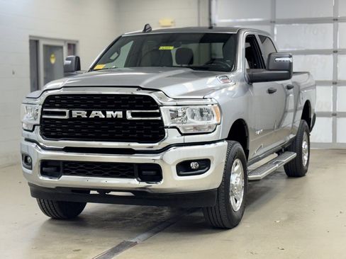 Used 2024 RAM 2500 Big Horn w/ Bed Utility Group image 3