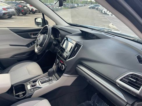 Used 2019 Subaru Forester Premium AWD/4WD image 34