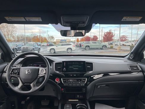 Used 2023 Honda Passport Elite image 12