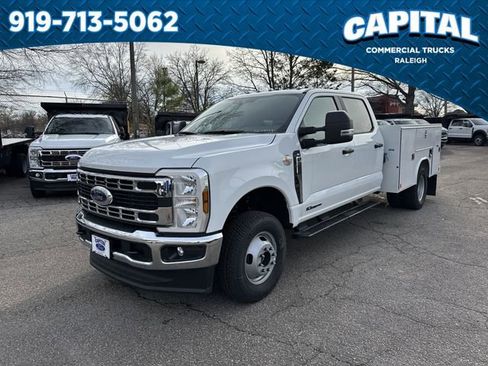 New 2026 Ford F350 XL w/ XL Chrome Package image 4