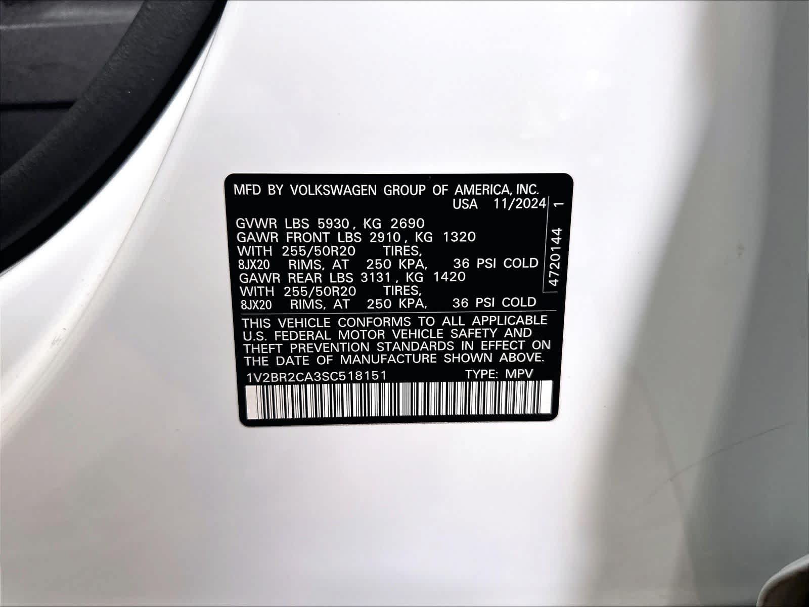 Used 2025 Volkswagen Atlas SEL AWD/4WD image 36