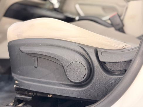 Used 2020 Kia Soul LX FWD image 23