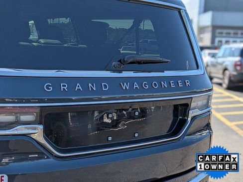 Used 2024 Jeep Grand Wagoneer L Series III AWD/4WD image 12