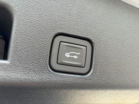 New 2026 GMC Acadia Denali Ultimate w/ LPO, Floor Liner Package FWD image 49