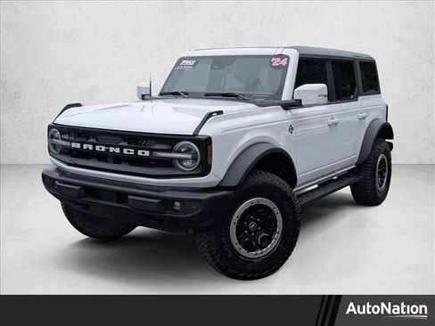 Used 2024 Ford Bronco Outer Banks w/ Sasquatch Package AWD/4WD image 1