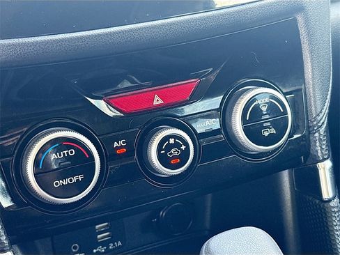 Used 2024 Subaru Forester Premium image 15