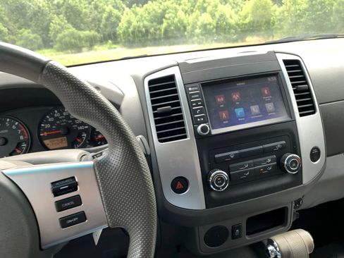Used 2019 Nissan Frontier SV RWD image 13