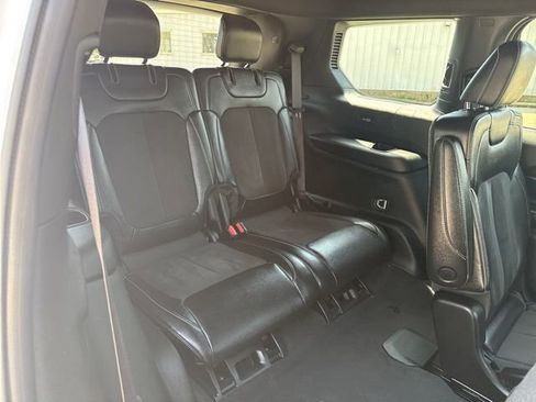 Used 2023 Jeep Grand Cherokee L Laredo AWD/4WD image 18