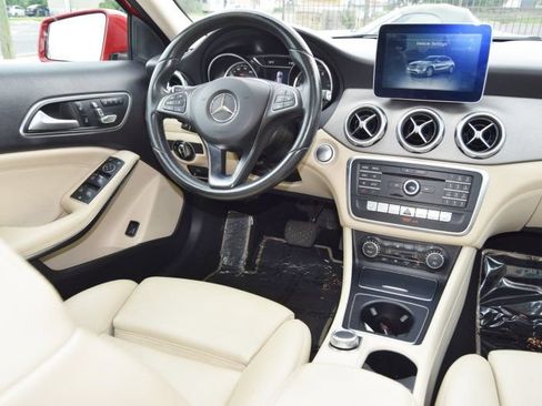 Used 2018 Mercedes-Benz GLA 250 image 23
