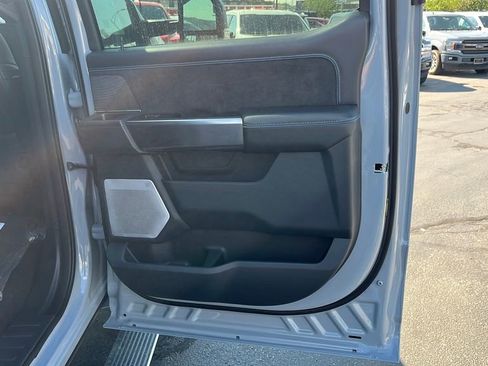 Used 2025 Ford F350 Platinum image 18