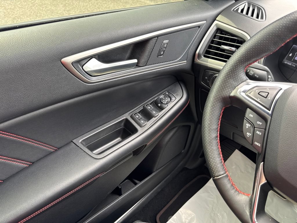 Used 2022 Ford Edge ST-Line AWD/4WD image 19