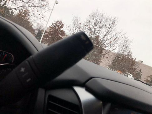 Used 2015 Chevrolet Tahoe LTZ image 19