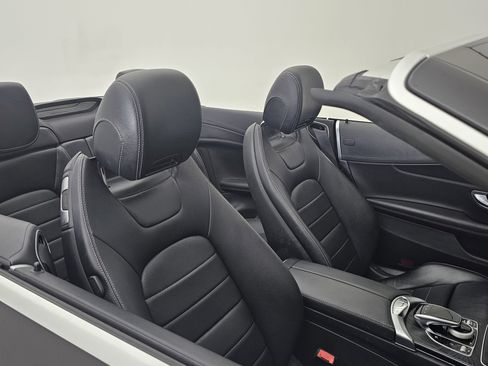 Used 2018 Mercedes-Benz C 300 4MATIC Cabriolet image 26
