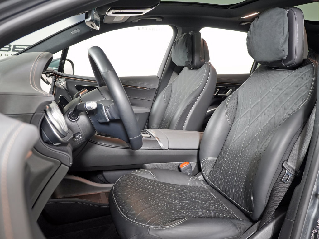 Certified 2025 Mercedes-Benz EQS 580 4MATIC SUV image 13