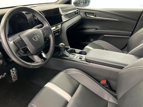 Used 2025 Toyota Camry SE w/ Multimedia Upgrade Package FWD image 16