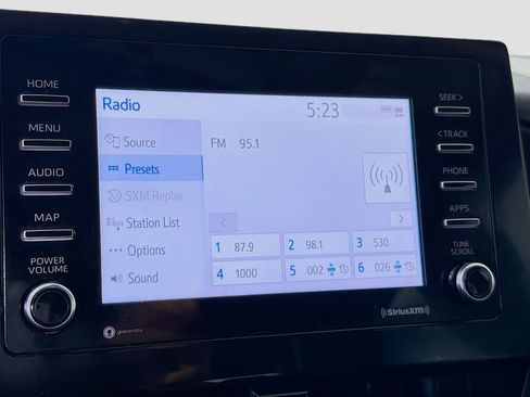 Used 2021 Toyota Camry SE image 14