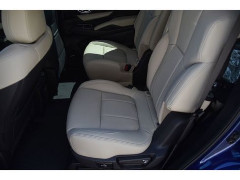 New 2026 Subaru Ascent Limited AWD/4WD image 15