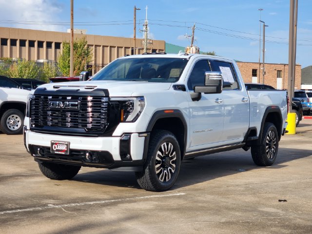 Used 2026 GMC Sierra 2500 Denali Ultimate w/ Max Trailering Package AWD/4WD image 3
