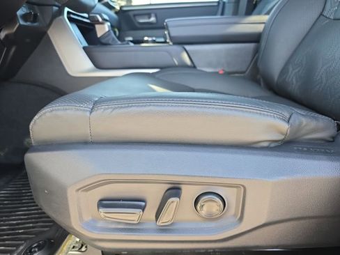 Certified 2025 Toyota Tundra Limited image 27