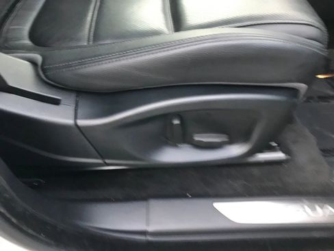 Used 2018 Jaguar E-PACE S image 51