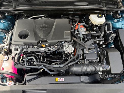 Used 2025 Toyota Camry SE FWD image 31