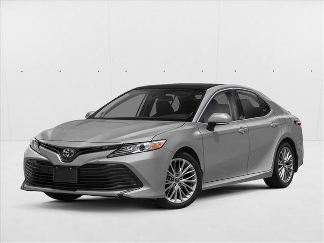 Used 2018 Toyota Camry XLE FWD image 1