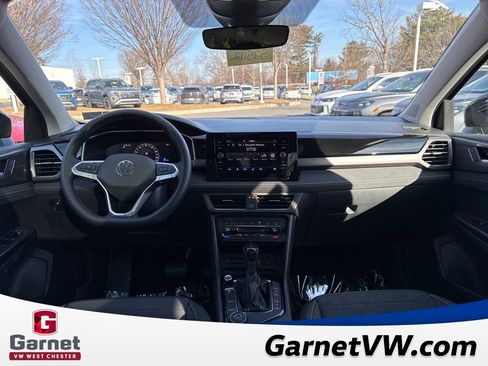 New 2025 Volkswagen Taos SE image 14