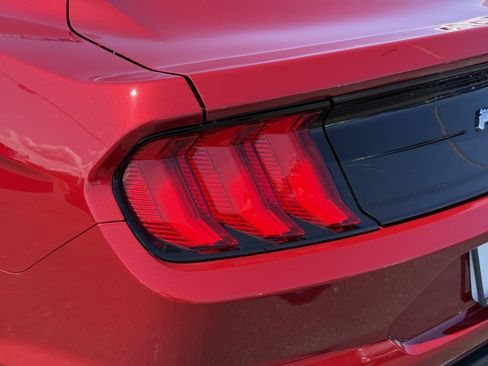 Used 2023 Ford Mustang Coupe RWD image 11