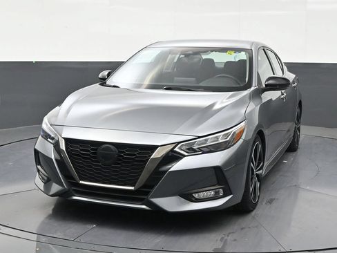 Used 2022 Nissan Sentra SR w/ Electronics Package FWD image 8