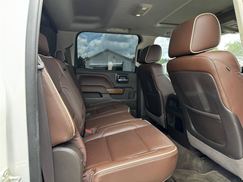 Used 2015 Chevrolet Silverado 1500 High Country w/ High Country Premium Package AWD/4WD image 10