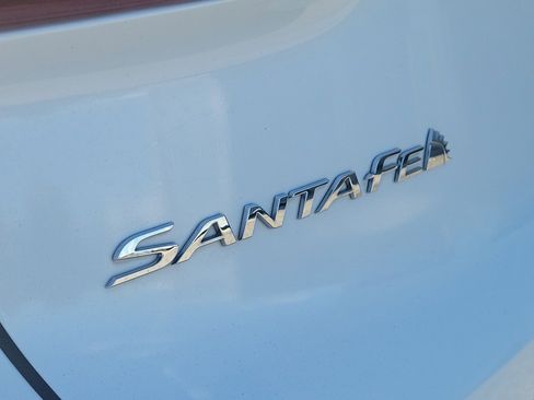 Used 2020 Hyundai Santa Fe SEL w/ Convenience + Premium Package FWD image 11