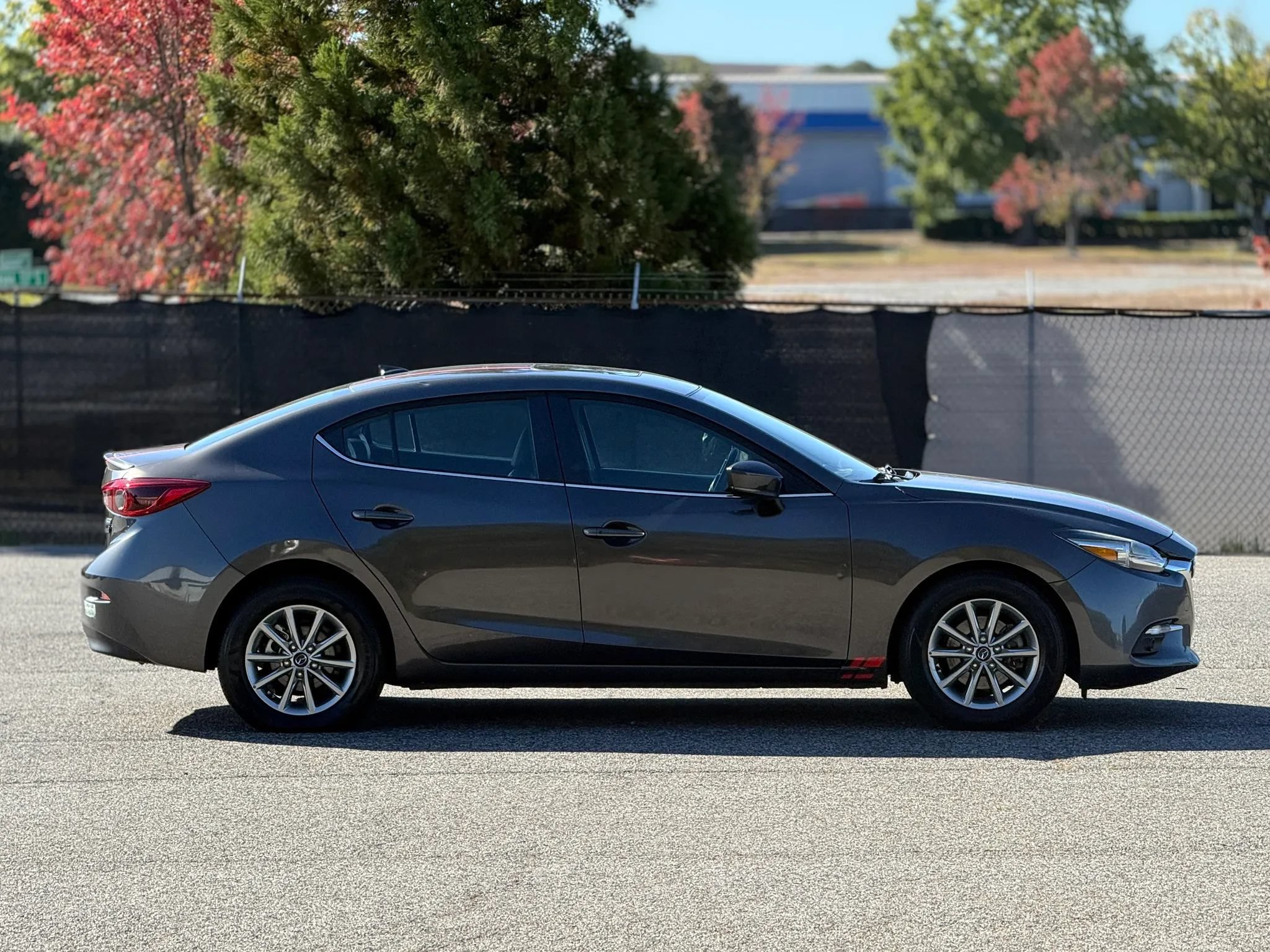 Used 2018 MAZDA MAZDA3 Grand Touring FWD image 7