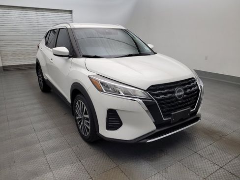 Used 2024 Nissan Kicks SV FWD image 13