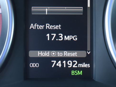 Used 2019 Toyota Highlander XLE image 42