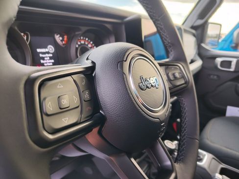 New 2026 Jeep Gladiator Sport image 18