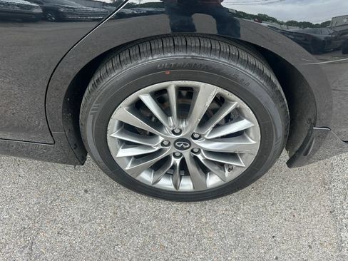 Used 2019 INFINITI Q50 Luxe w/ Essential Package (3.0T Luxe) AWD/4WD image 26