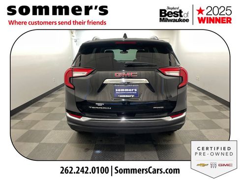 Certified 2022 GMC Terrain SLT w/ Infotainment Package II image 5