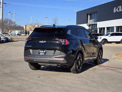 New 2026 Kia Sportage EX image 4
