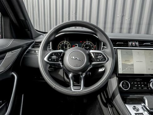 New 2026 Jaguar F-PACE R-Dynamic S image 17