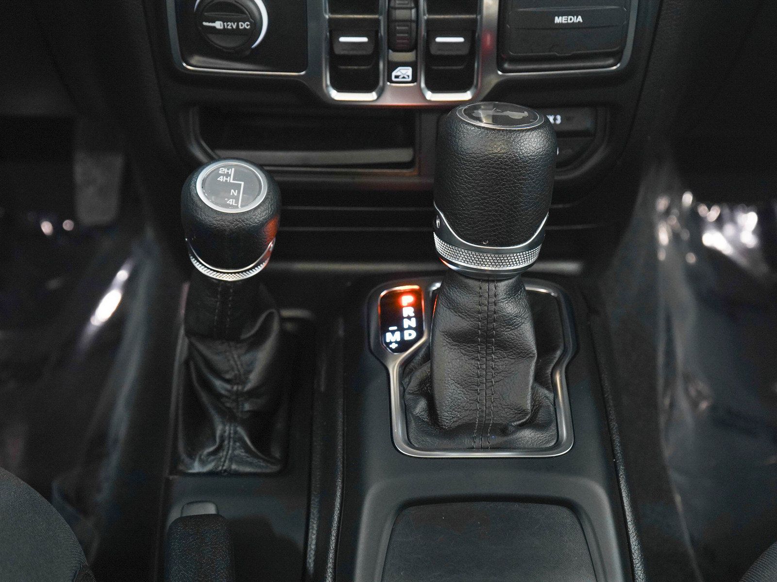 Used 2022 Jeep Wrangler Unlimited Sport AWD/4WD image 19