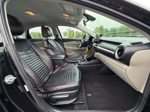 Used 2019 Kia Forte LXS FWD image 16