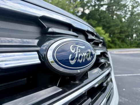 Used 2026 Ford Explorer Active w/ Active Comfort Package RWD image 16