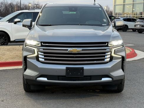 Used 2023 Chevrolet Tahoe High Country image 2